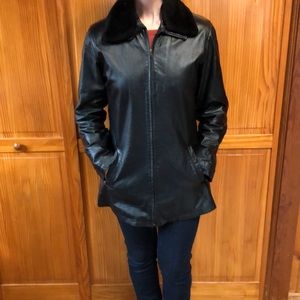 Leather Jacket (100%)full lined black jacket longer-mid thigh removablefurcollar